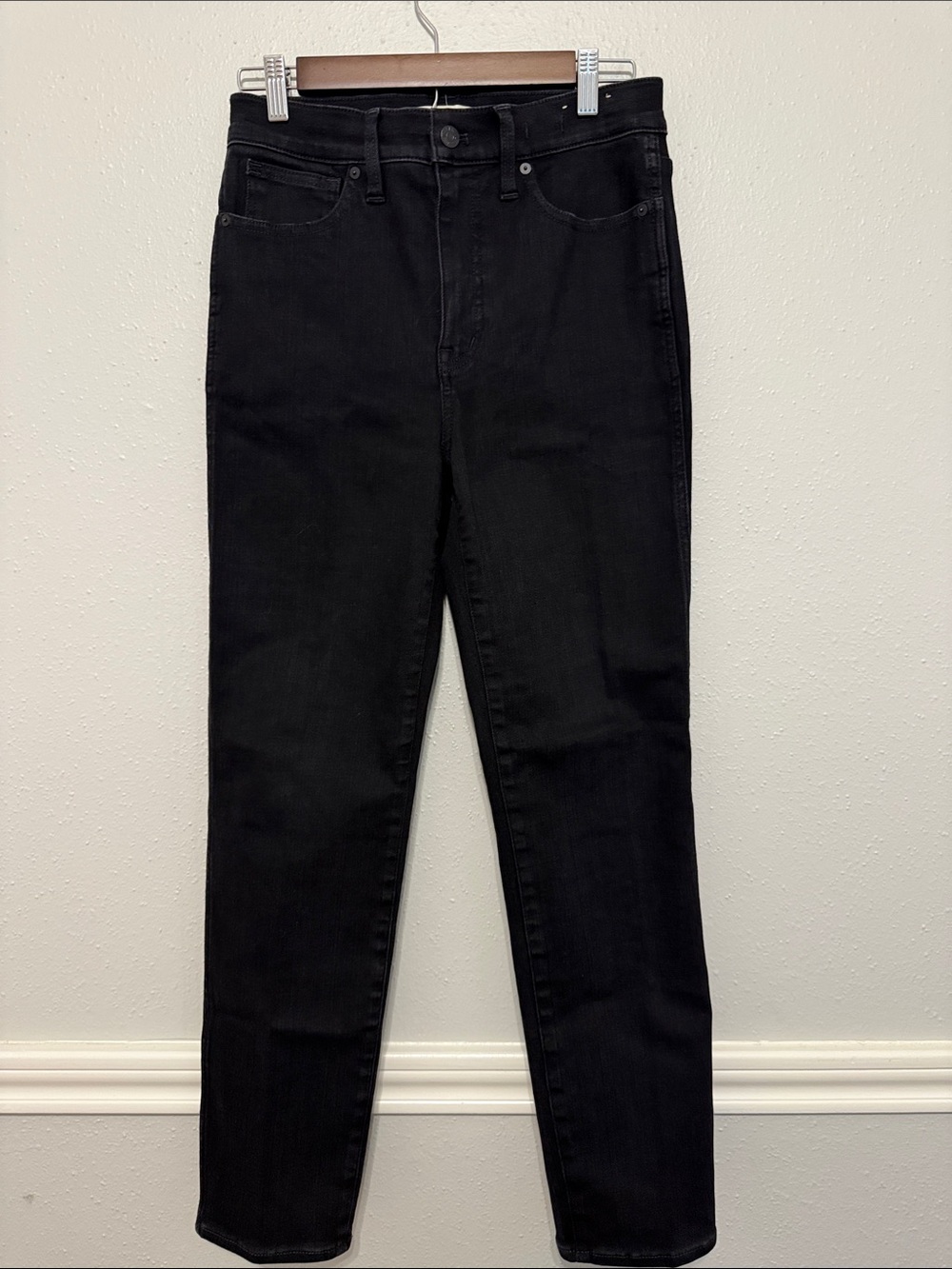 Madewell Straight-Leg Jeans in Black